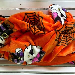 Hello Kitty Halloween blanket
